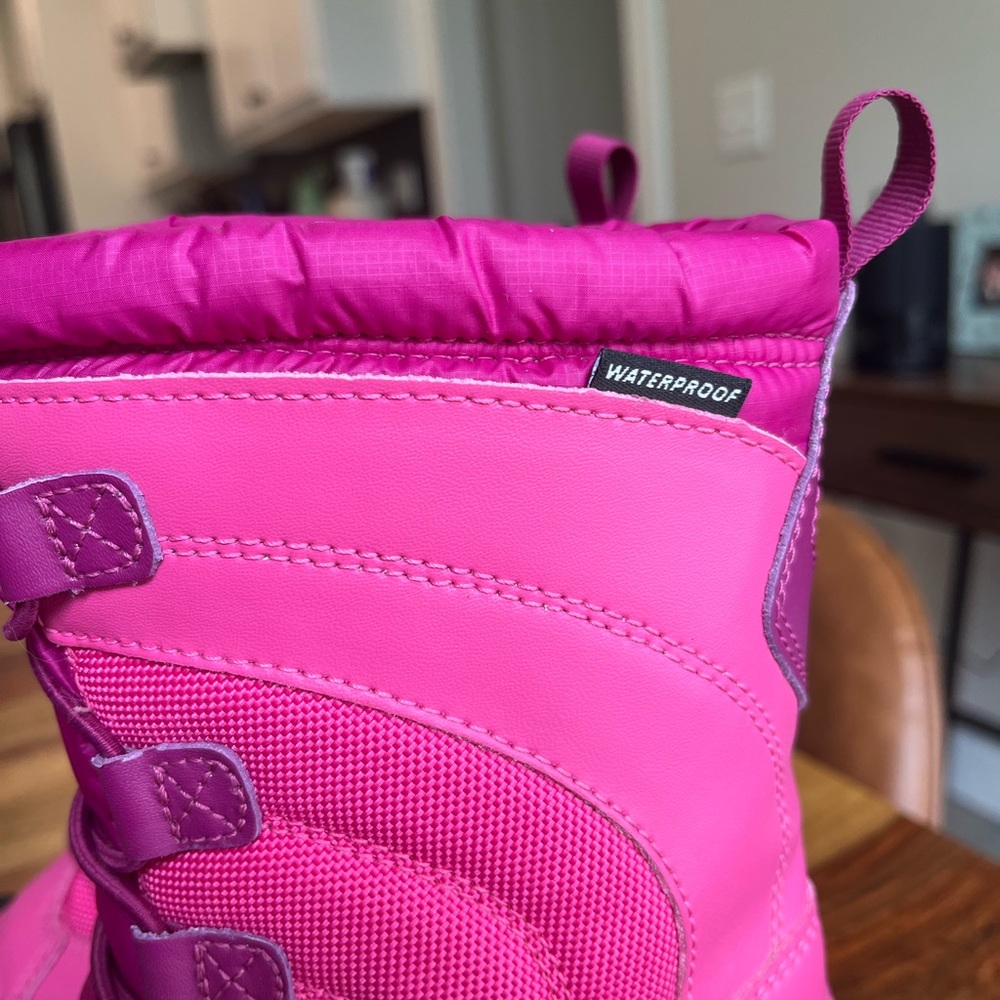 The North Face Kids' Alpenglow IV Boots
Color: Cabaret Pink; Girl size 4 - Picture 10 of 12